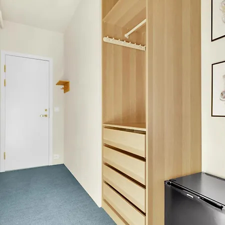 - Bedroom With En Bathroom