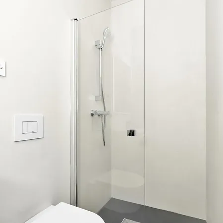- Bedroom With En Bathroom