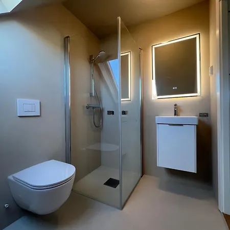 - Bedroom With En Bathroom 招待所 3*