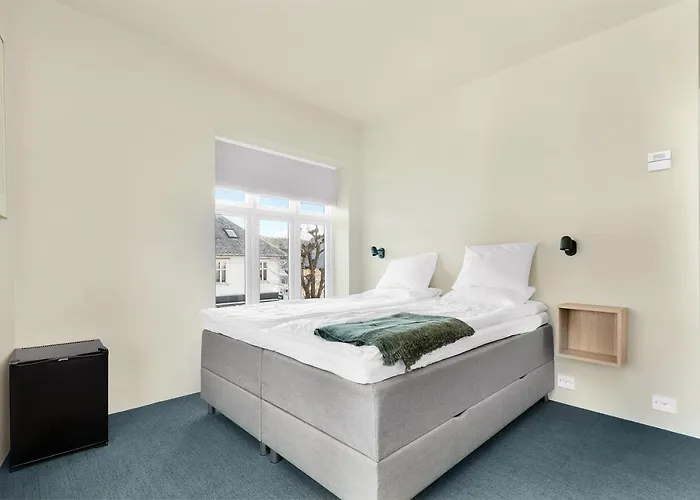 招待所 - Bedroom With En Bathroom 3*