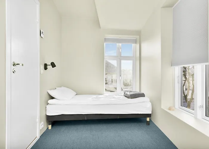 - Bedroom With En Bathroom